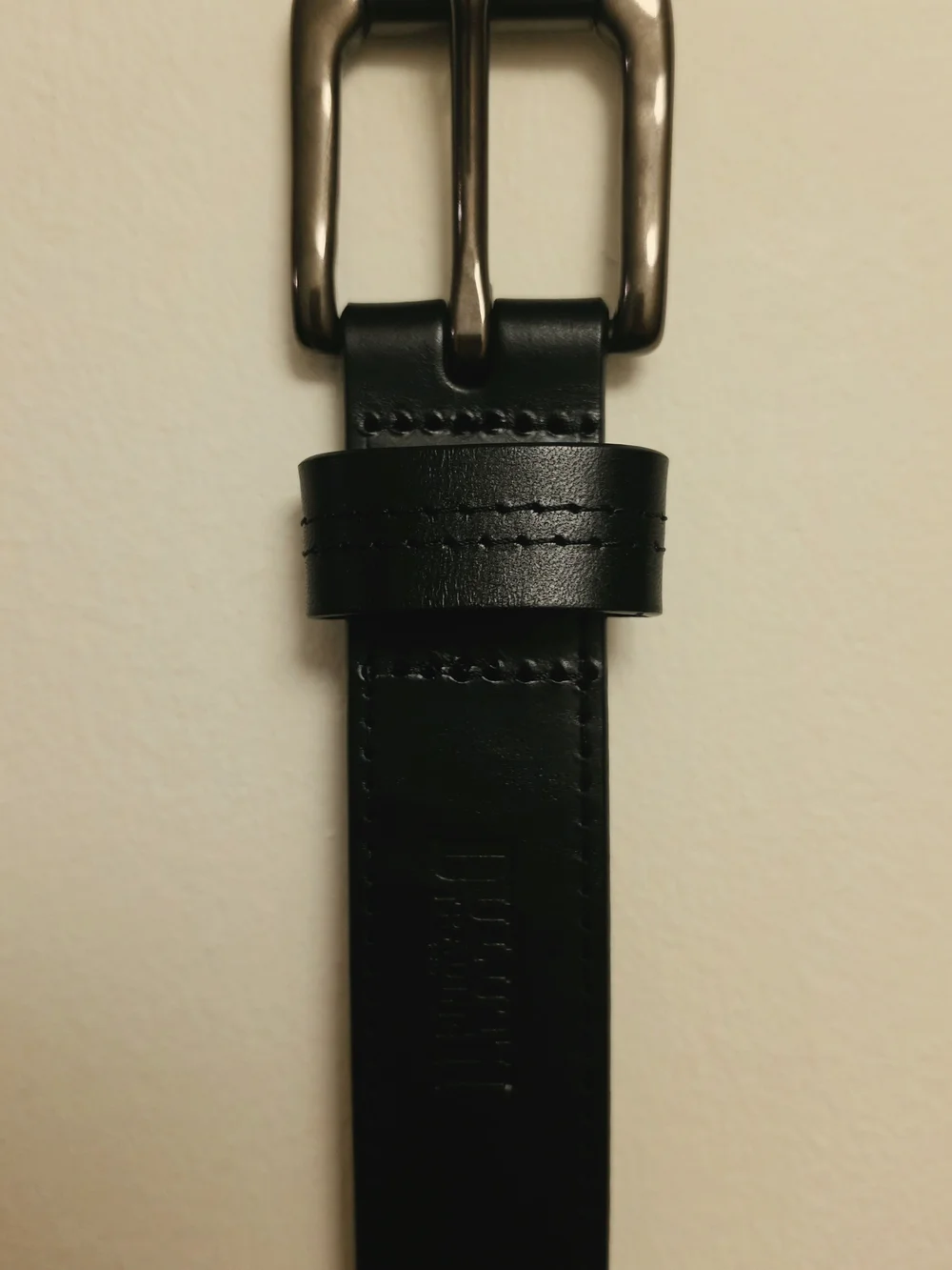Black Leather Men's Belt, Duluth Tradig Co.  Never been worn!